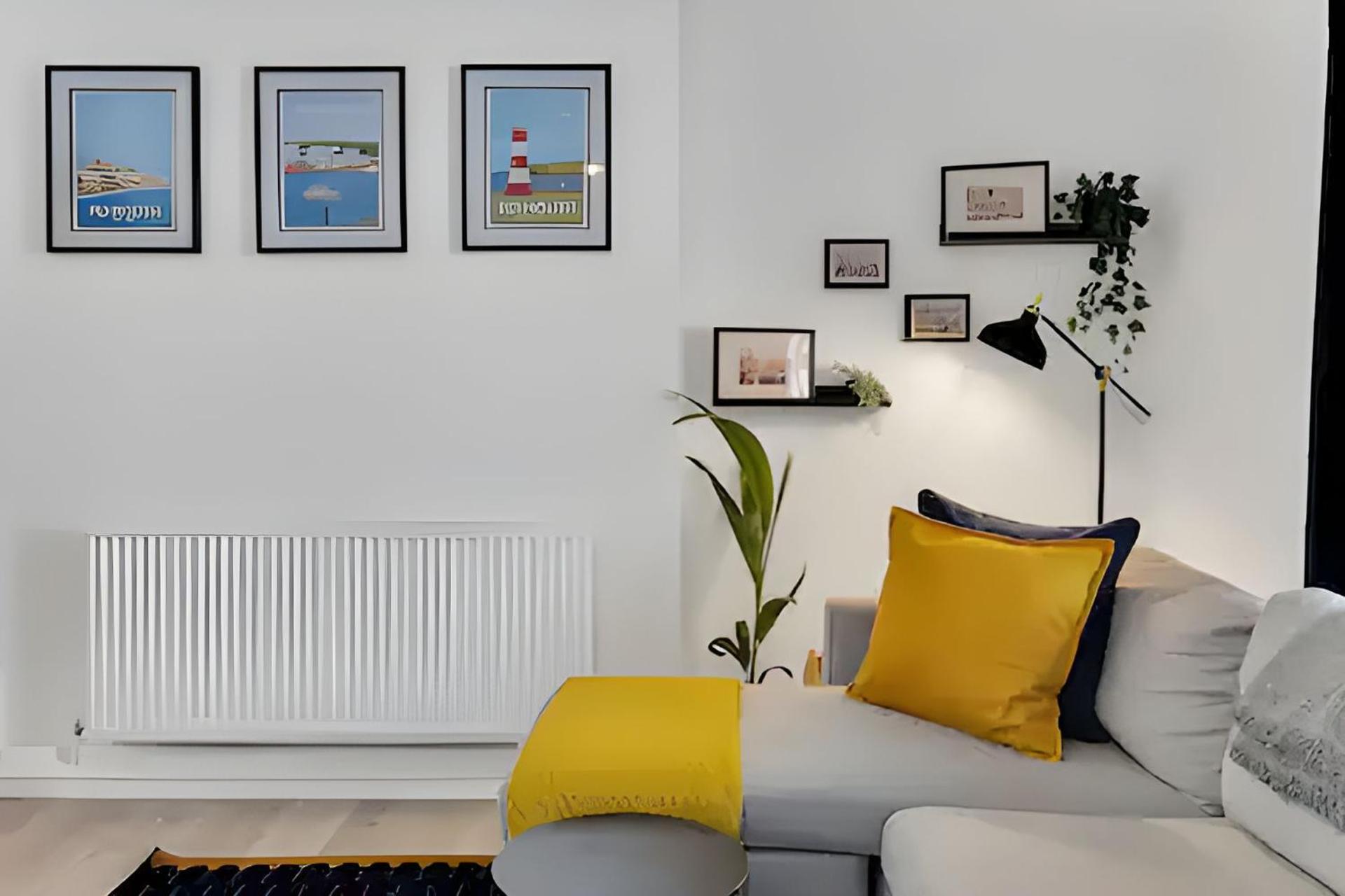 City Centre 2 Bedroom Apt - Free Parking - Wifi - Smart Tv 普里茅斯 外观 照片